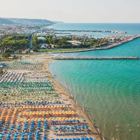 Semesterbostad Casa Belfiore San Benedetto del Tronto